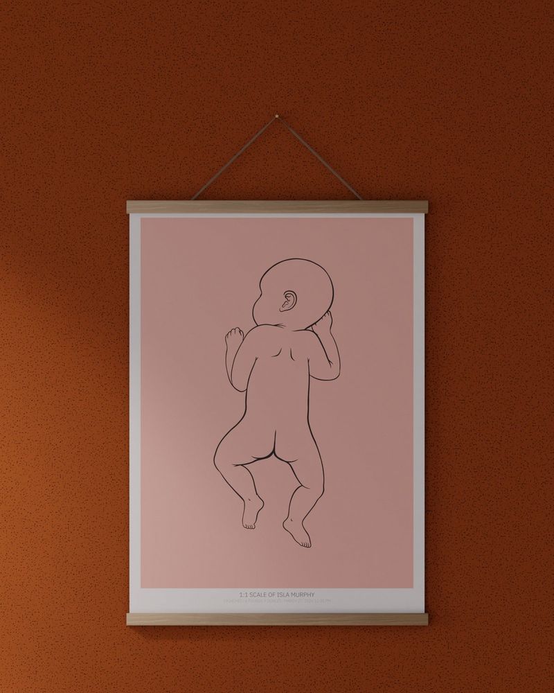 From behind, Cantaloupe, Minimalist, without wreath